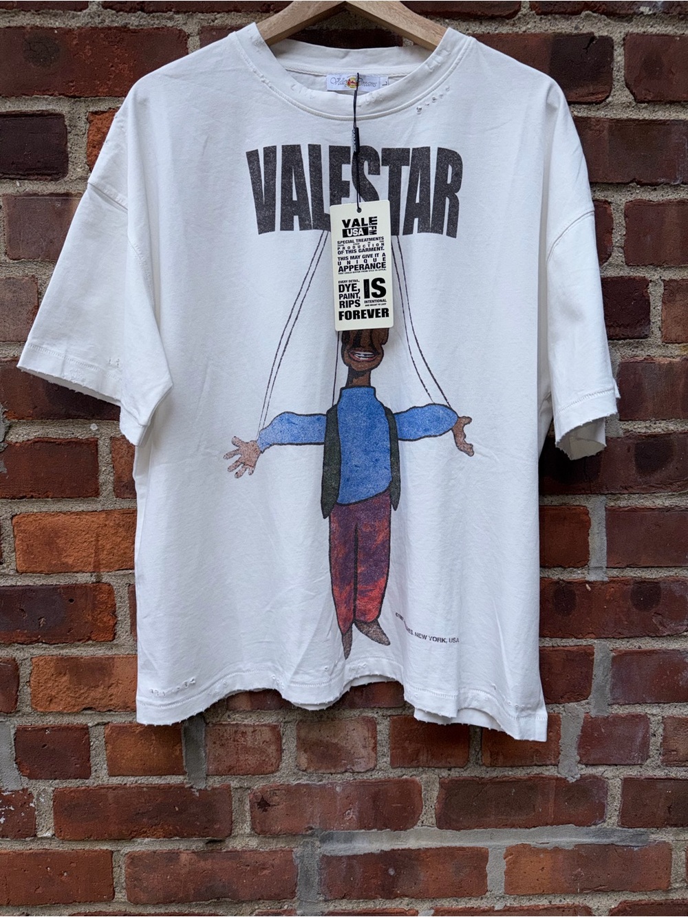 Vale White Graphic Short-Sleeve Tee size x-large